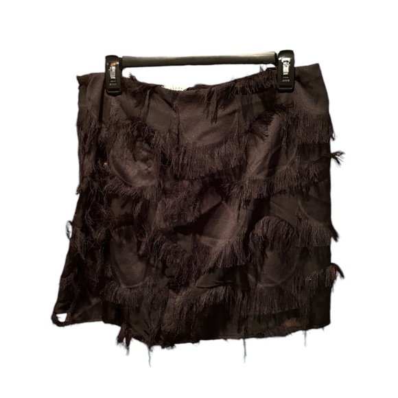 Topshop Dresses & Skirts - Topshop Fluffy Circle Pelmet Mini Skirt in Black Size 6 or 8 NWT